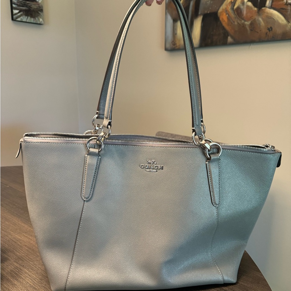 *SOLD* Coach Handbag - Tote